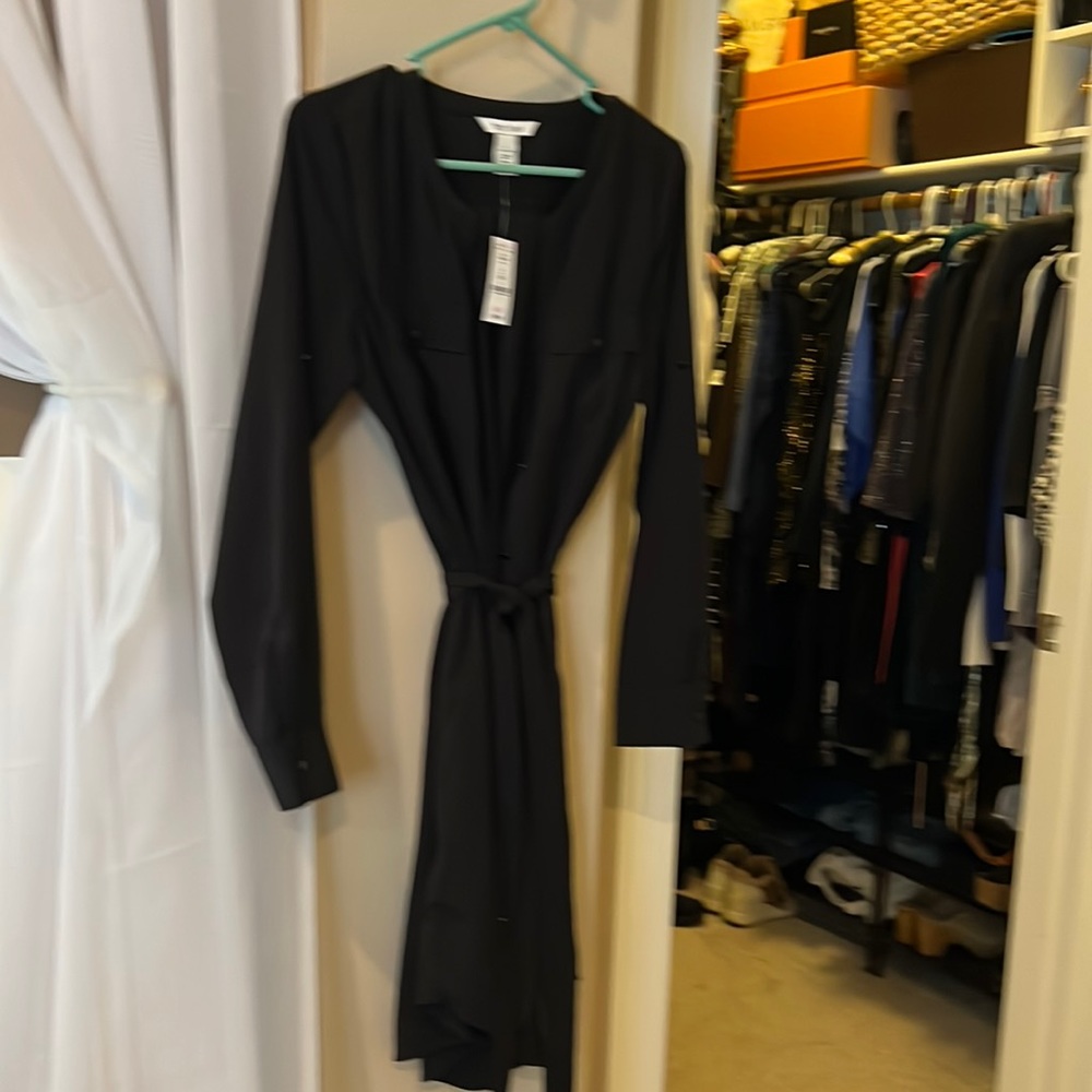 WHBM shirt dress nwt originally 89.50 size 4 black polyester 30$
